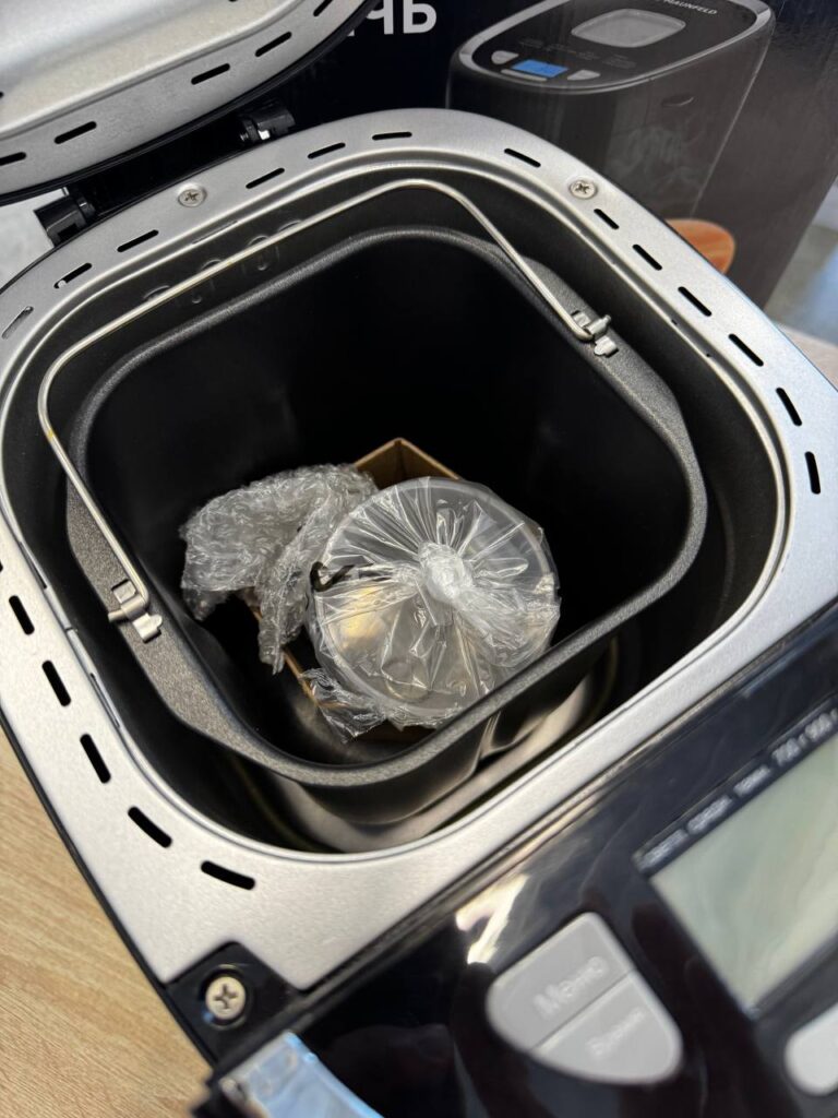 Хлебопечка Maunfeld MBM-900PB