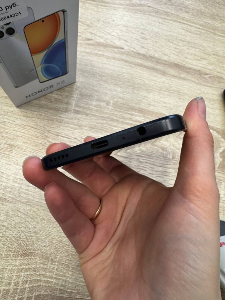 Смартфон HONOR X8 6/128GB