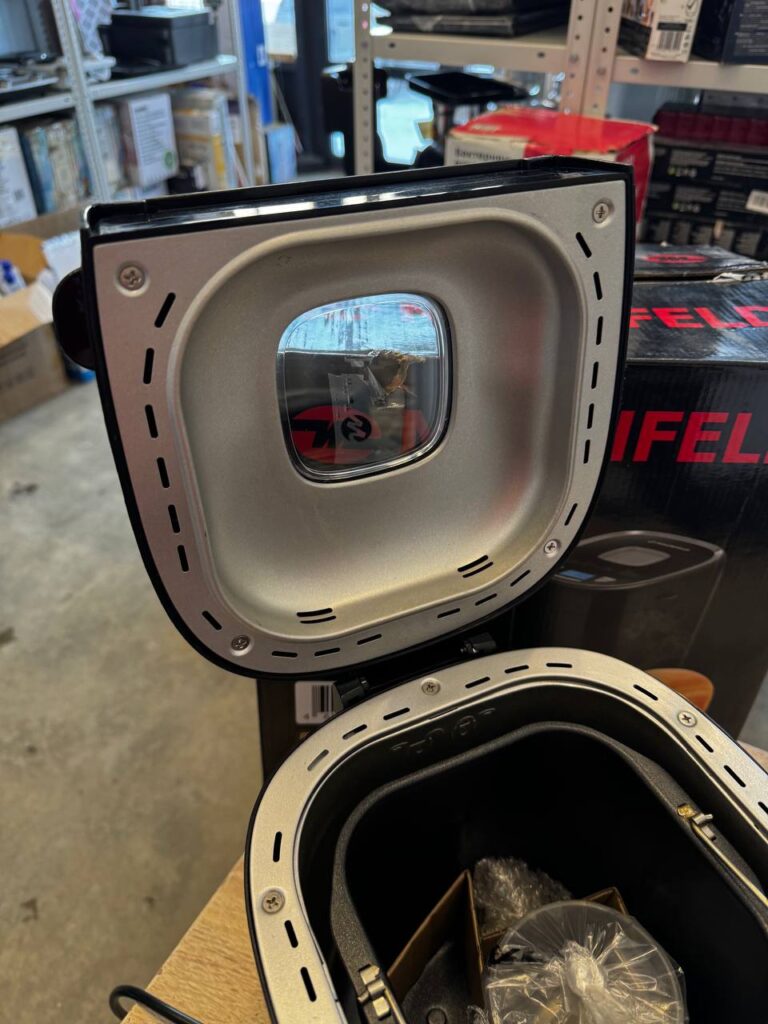 Хлебопечка Maunfeld MBM-900PB