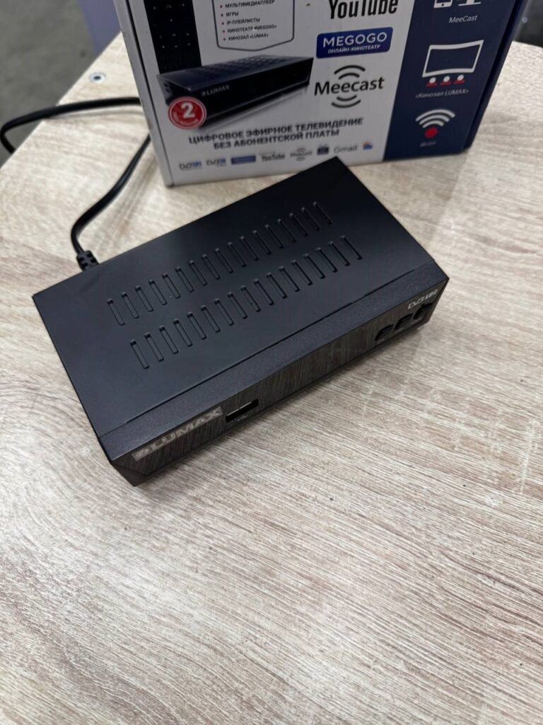 Цифровой телевизионный приемник LUMAX DV3201HD