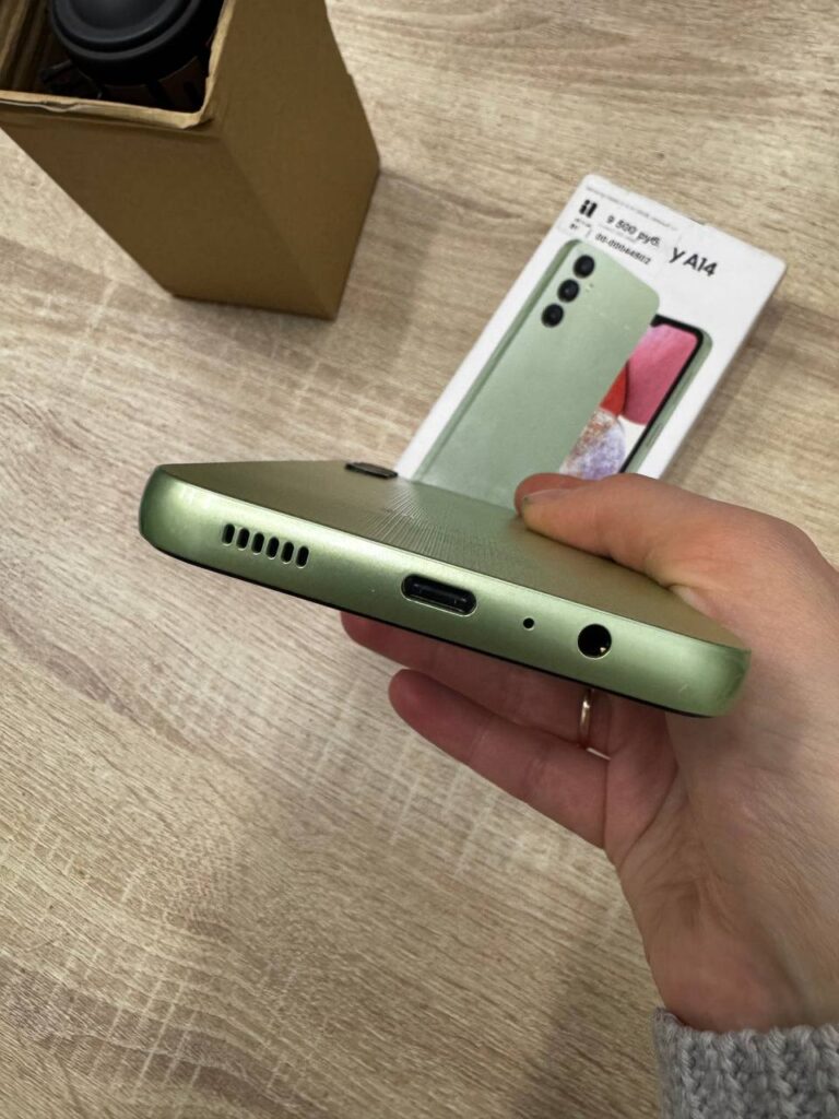 Смартфон Samsung Galaxy A14 4/128GB Green