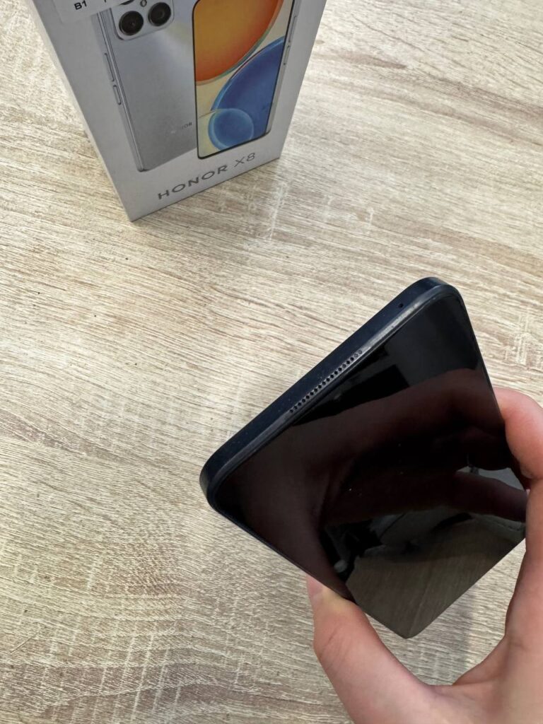 Смартфон HONOR X8 6/128GB