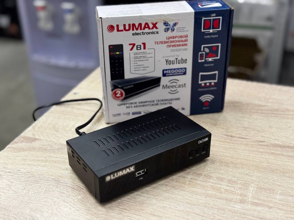 Цифровой телевизионный приемник LUMAX DV3201HD