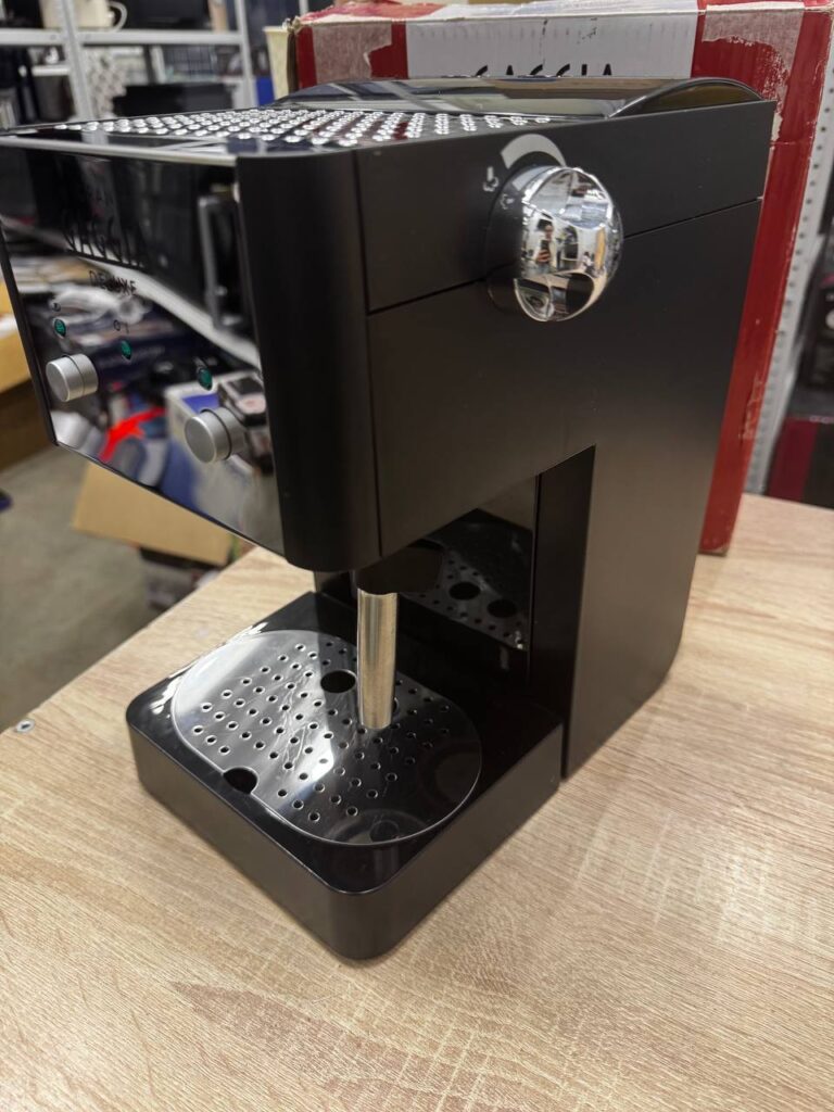 Кофеварка рожкового типа Gaggia Gran DeLuxe Black