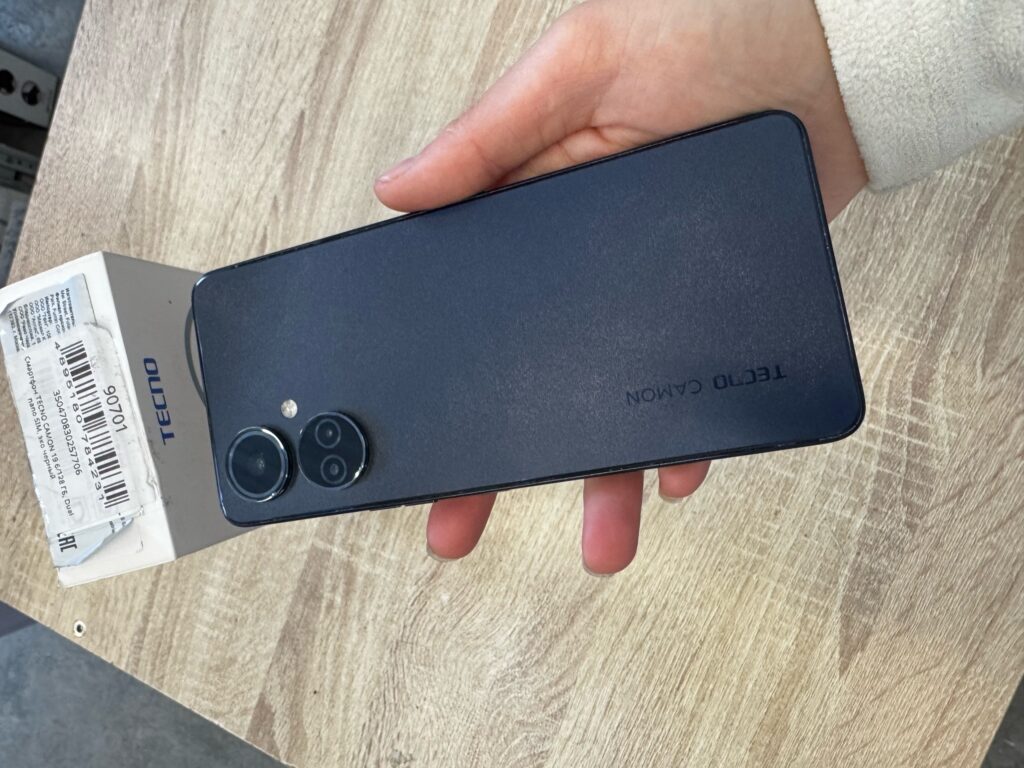 Смартфон Tecno Camon 19 6/128Gb
