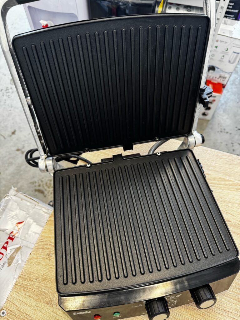 Гриль BBK BEG2002