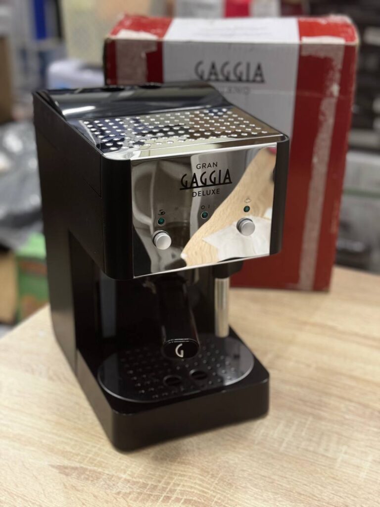 Кофеварка рожкового типа Gaggia Gran DeLuxe Black