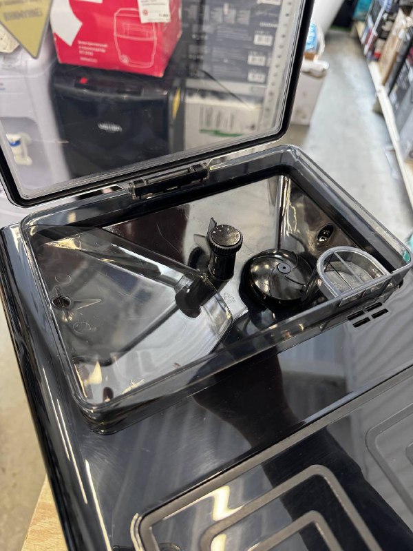 Кофемашина автоматическая Rondell RDE-1110