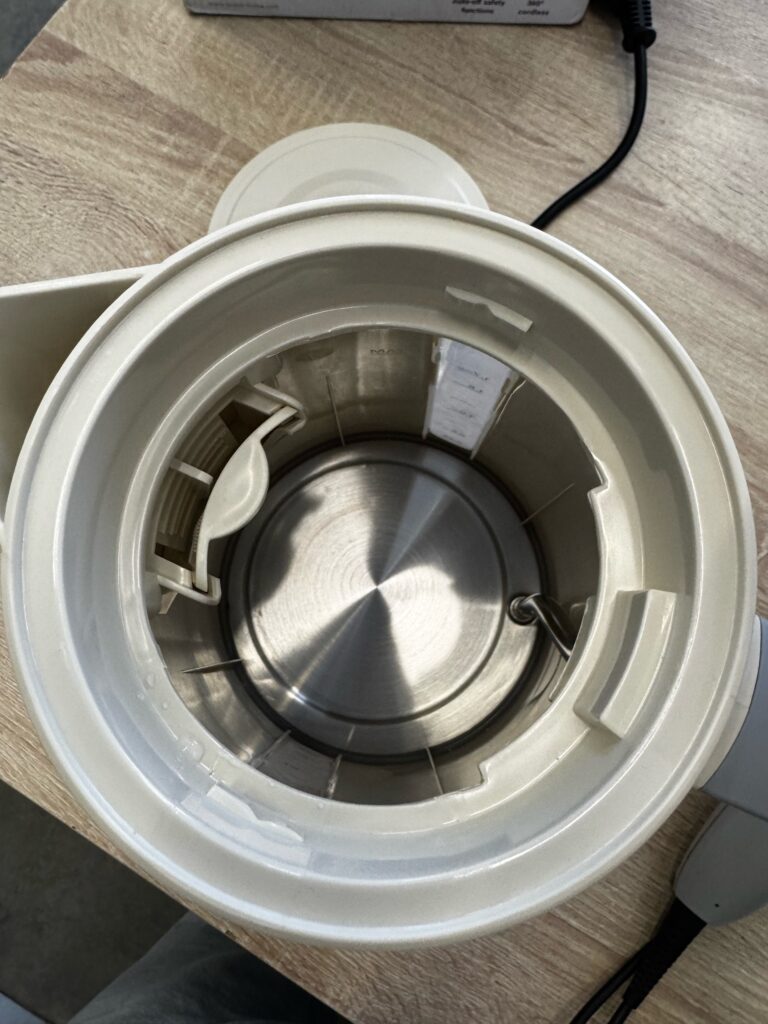 Чайник Bosch TWK3A017