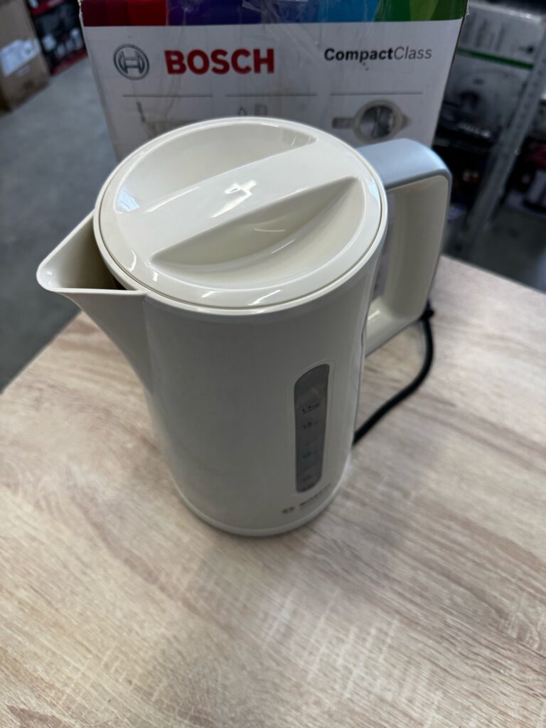 Чайник Bosch TWK3A017