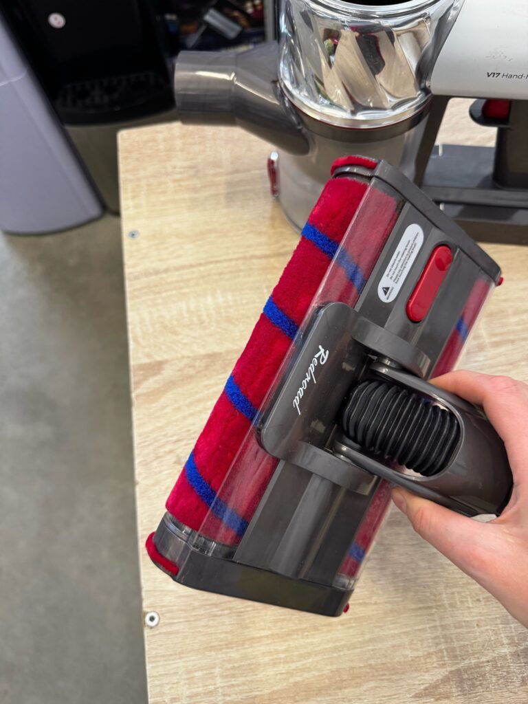 Пылесос вертикальный Redroad V17