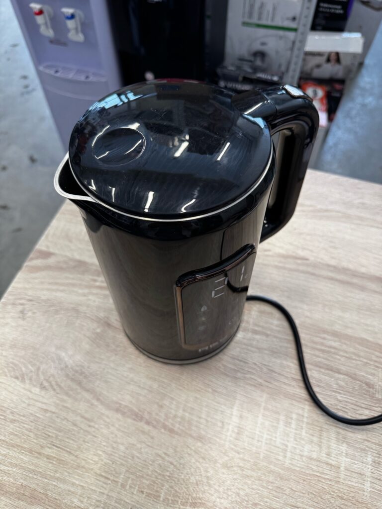 Чайник электрический RED SOLUTION AM120D