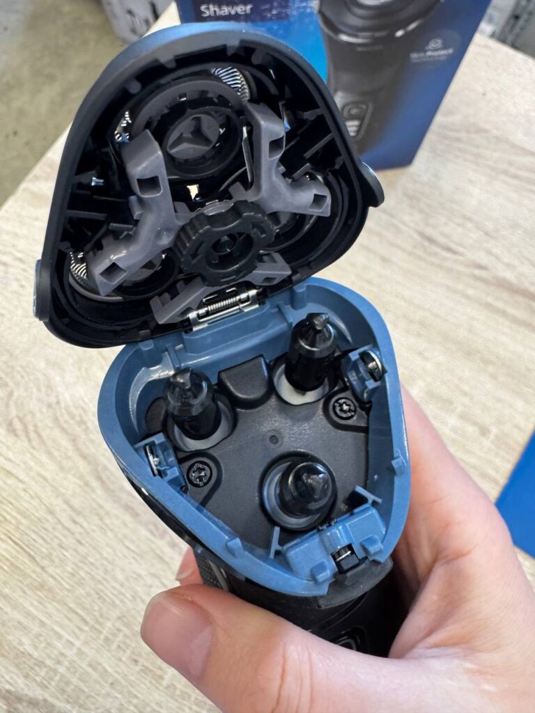 Электробритва Philips S3244/12