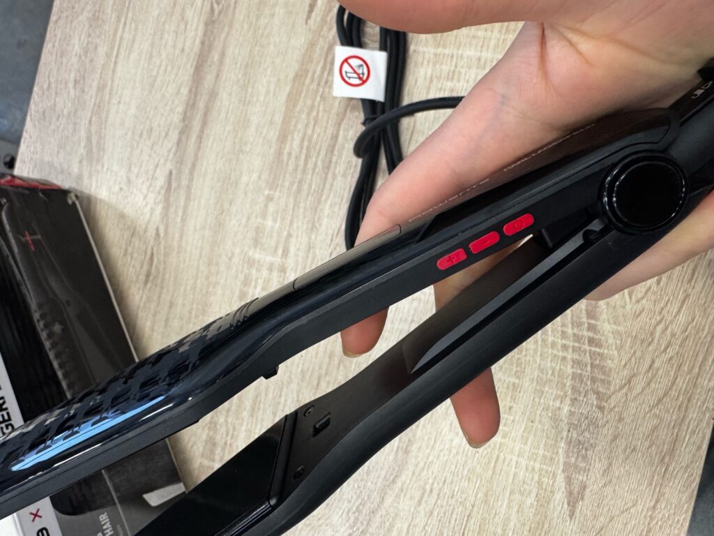 Выпрямитель для волос Rowenta x KARL LAGERFELD SF321LF0