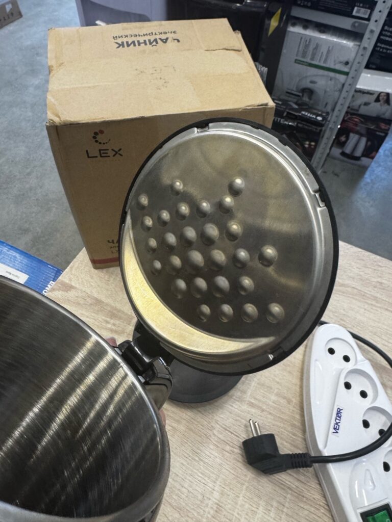 Чайник электрический LEX LXK30025-2