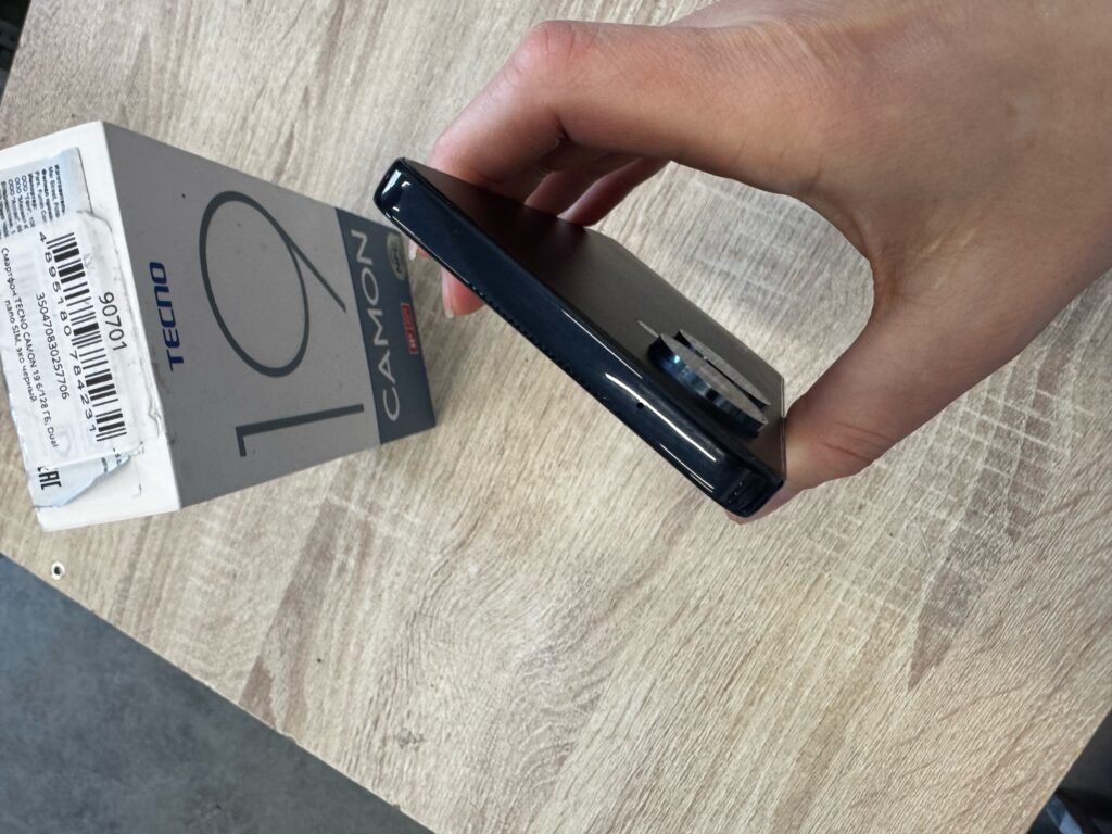 Смартфон Tecno Camon 19 6/128Gb