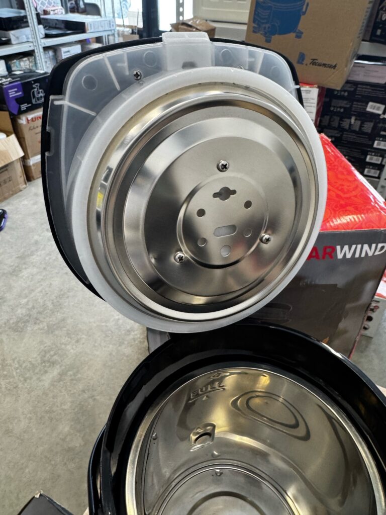 Термопот Starwind STP1830