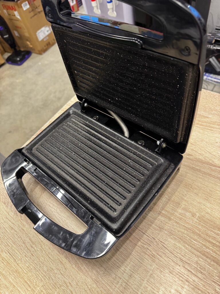 Сэндвичница Sinbo SSM 2549 BK