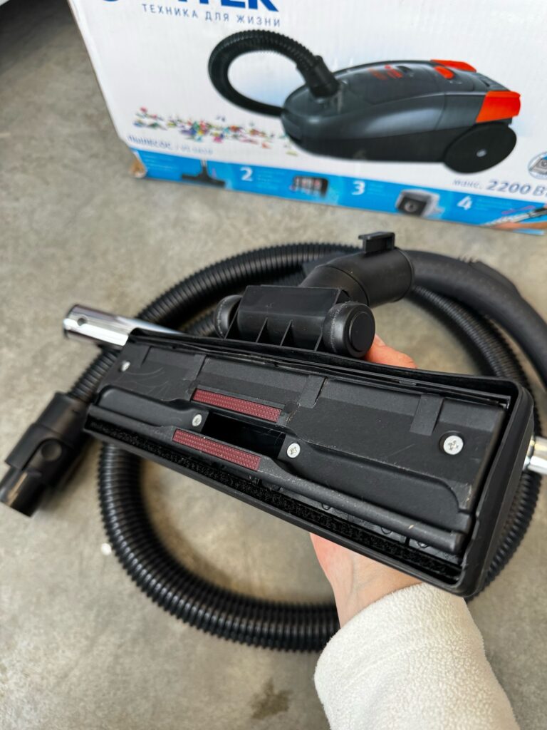 Пылесос Vitek VT-1819