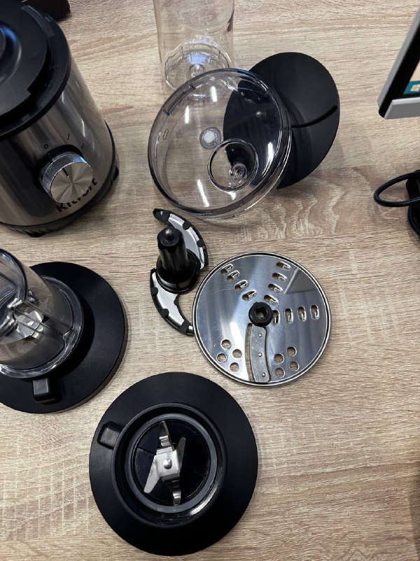 Кухонный комбайн Kitfort КТ-1386