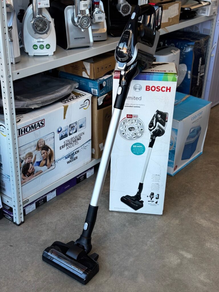 Пылесос вертикальный Bosch Unlimited Serie 8 BBS1114