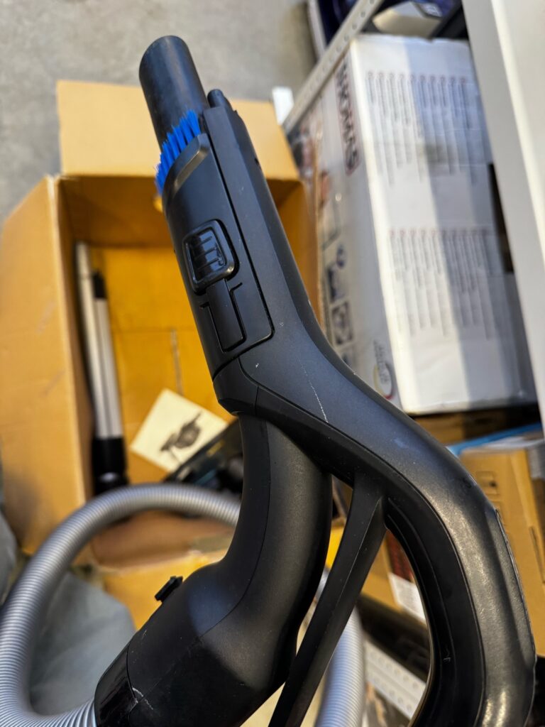 Пылесос с контейнером для пыли Philips XB9185/09