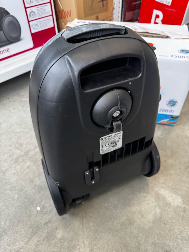 Пылесос Vitek VT-1819