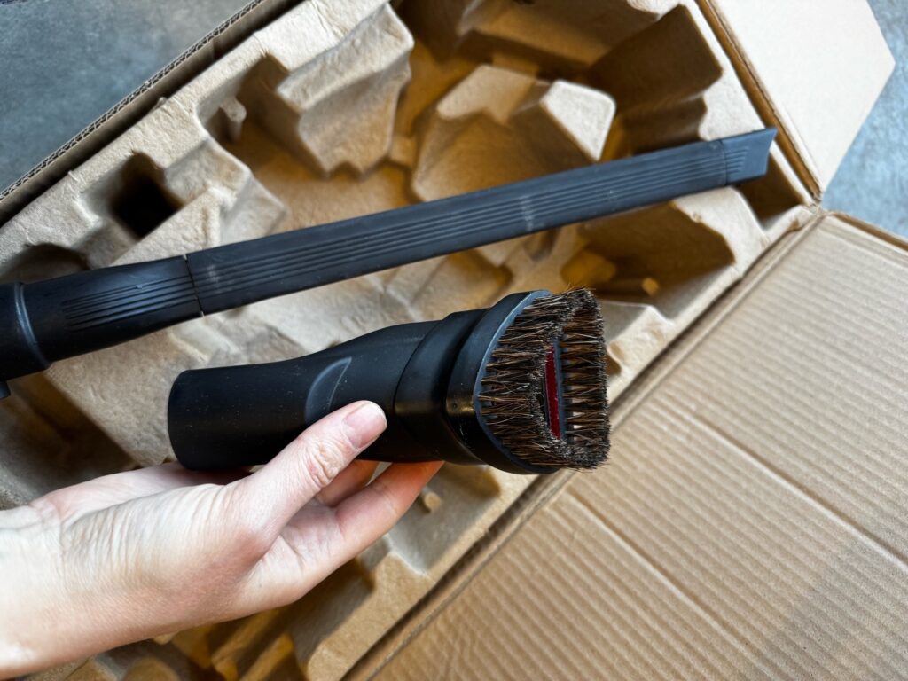 Пылесос вертикальный Bosch Unlimited Serie 8 BBS1114