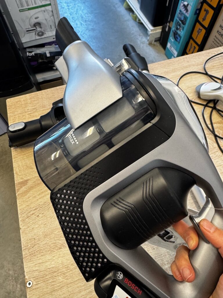 Пылесос ручной (handstick) Bosch Unlimited Serie 8 BCS1ULTD