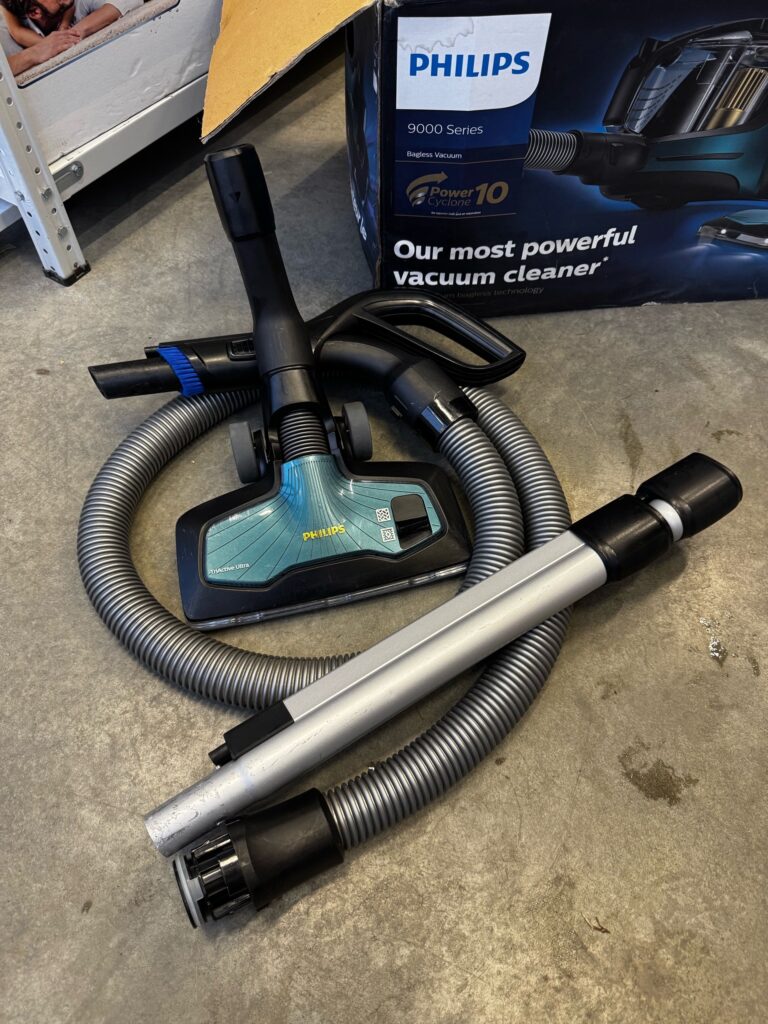 Пылесос с контейнером для пыли Philips XB9185/09