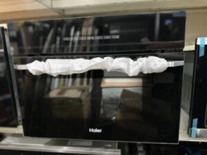 Компактный духовой шкаф с СВЧ Haier HMX-BDC399B