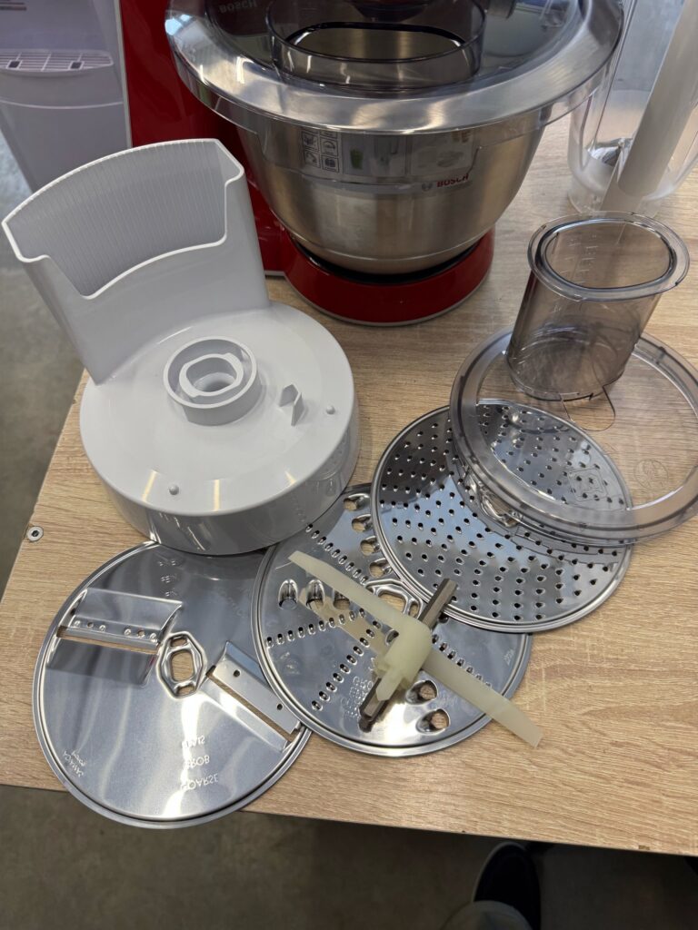 Кухонная машина Bosch CreationLine MUM58720