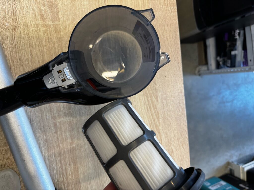 Пылесос вертикальный Bosch Unlimited Serie 8 BBS1114