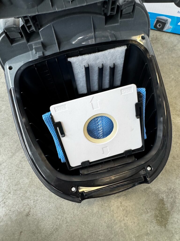 Пылесос Vitek VT-1819