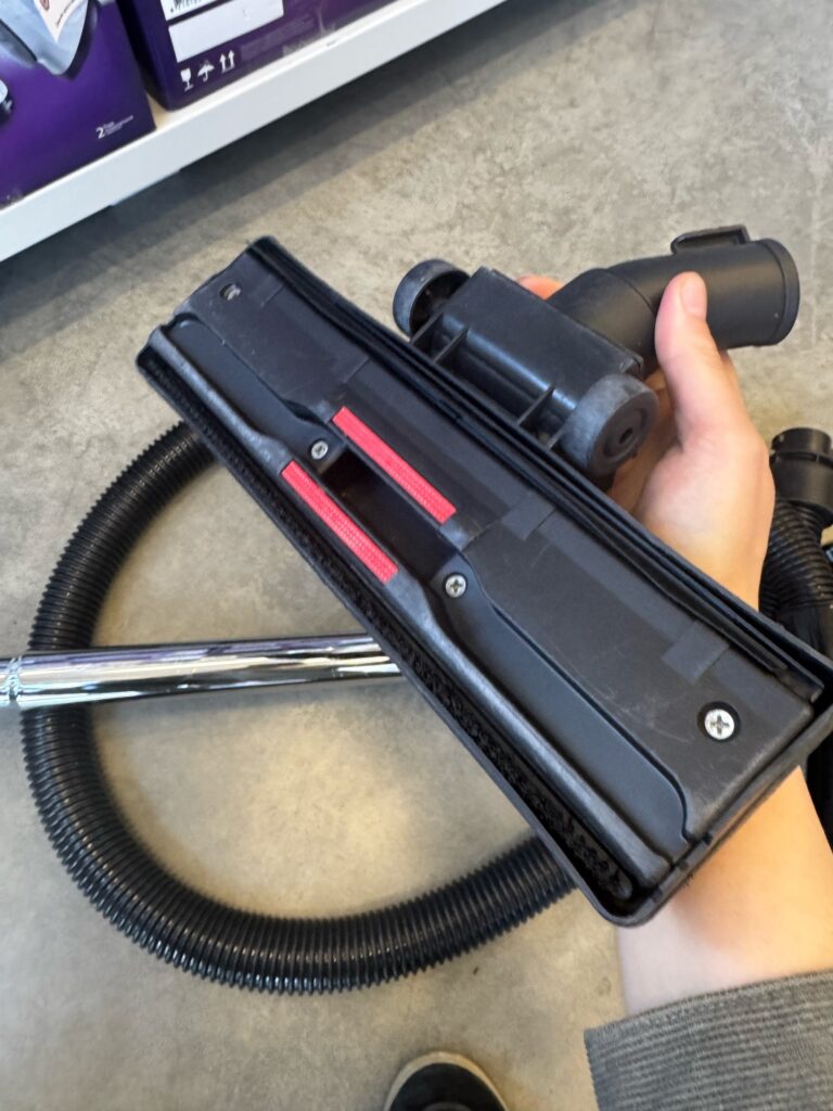 Пылесос Vitek VT-1894 OR