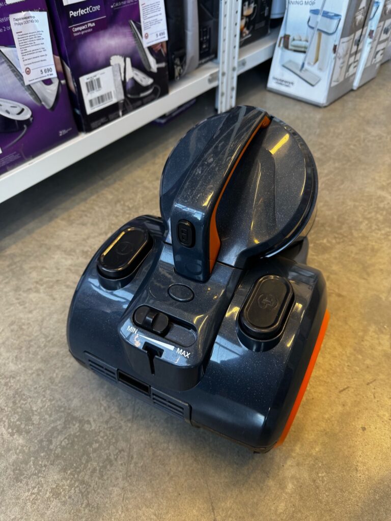 Пылесос Vitek VT-1894 OR