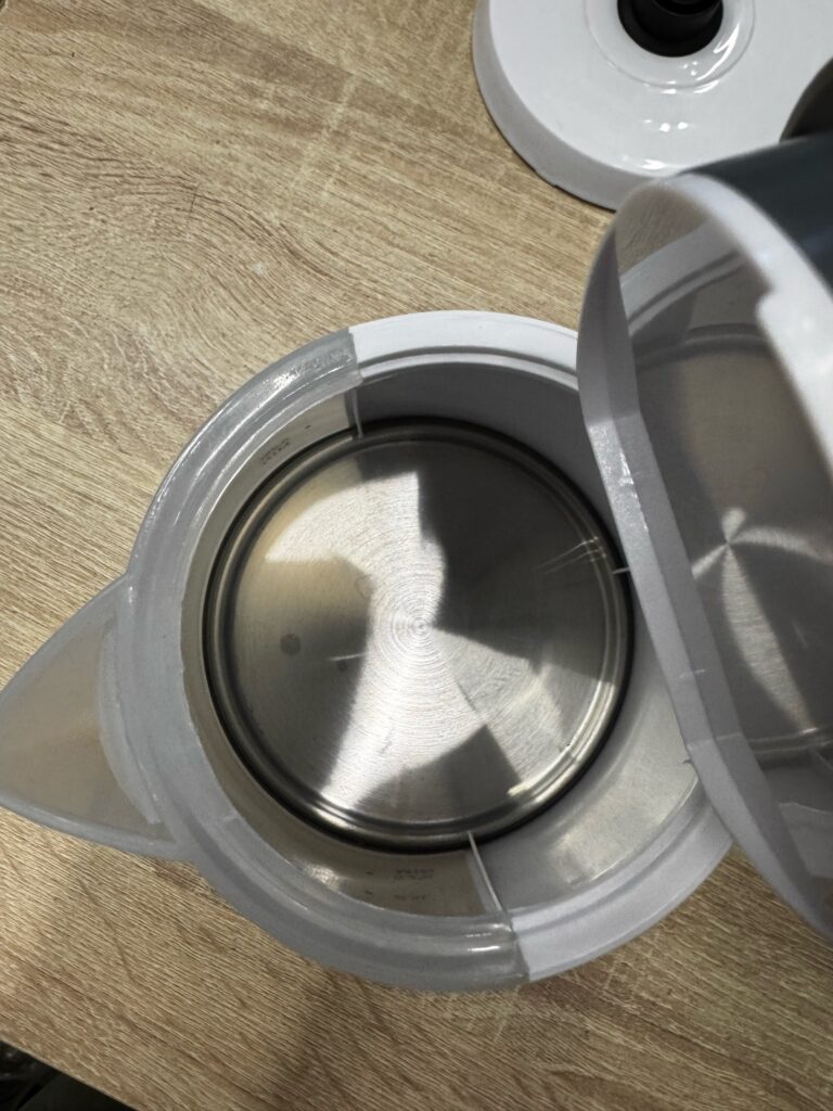 Чайник Scarlett SC-EK18P53