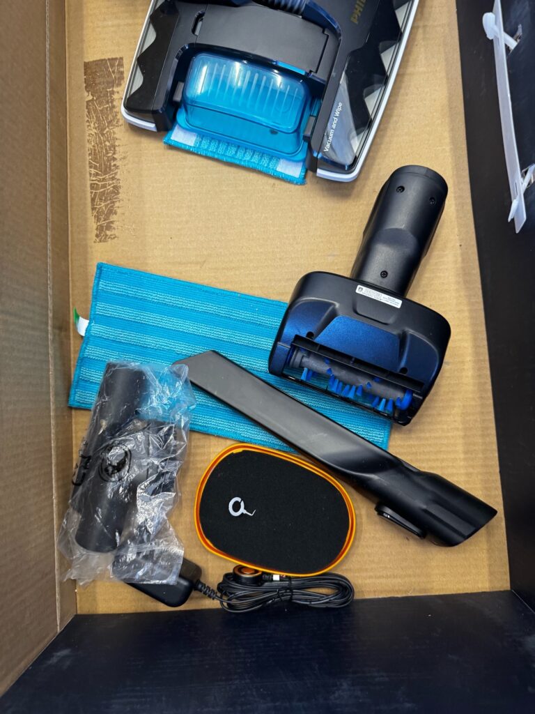 Пылесос ручной (handstick) Philips XC8347/01