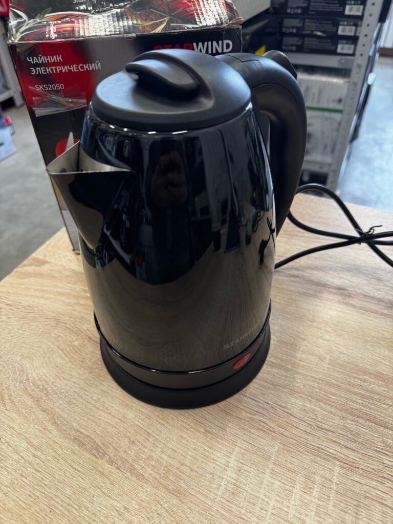 Чайник электрический Starwind SKS2050