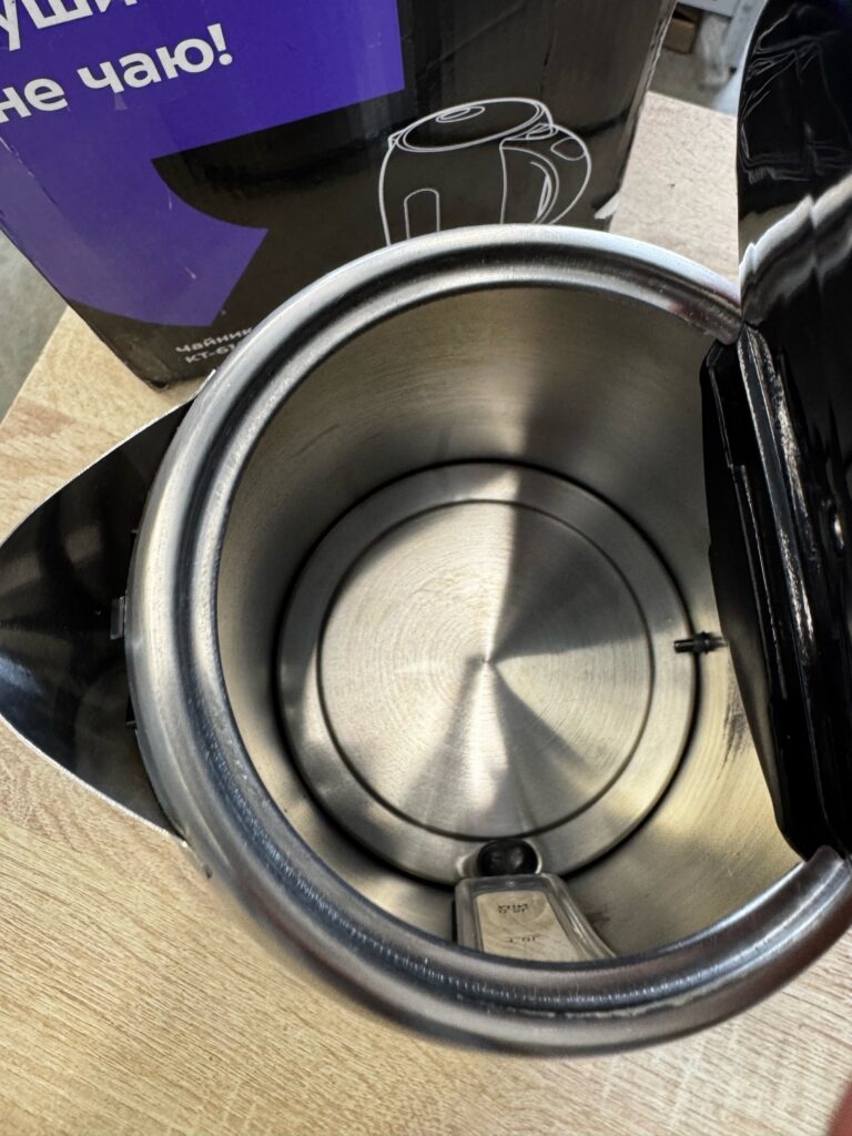 чайник Kitfort КТ-6106