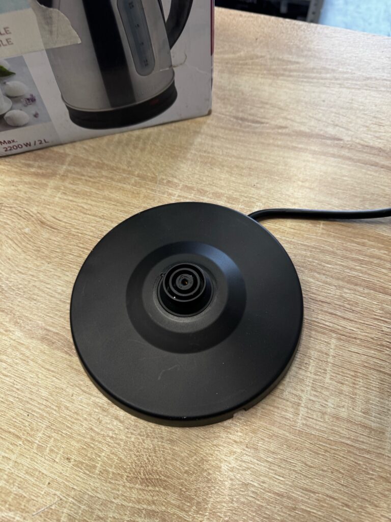 Чайник Scarlett SC-EK21S97