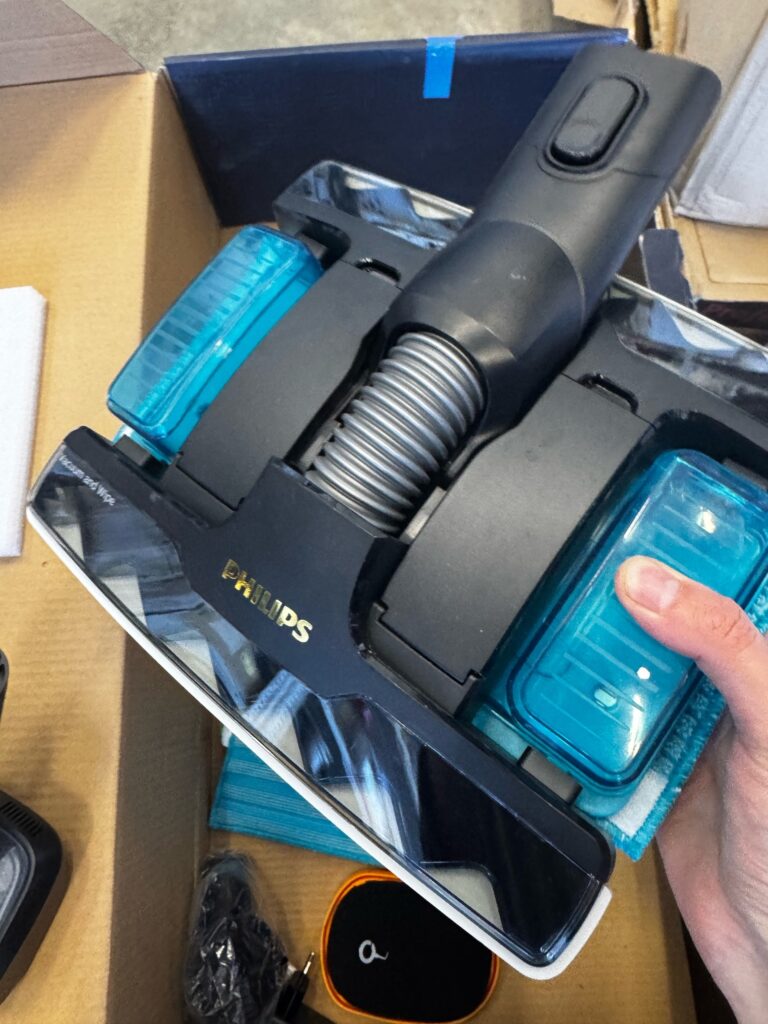 Пылесос ручной (handstick) Philips XC8347/01