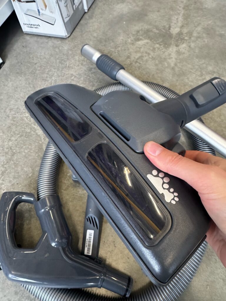 Пылесос LG VC5420NHTCG