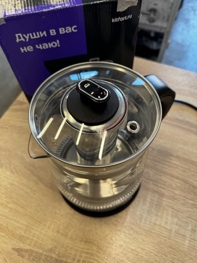 Чайник Kitfort КТ-656