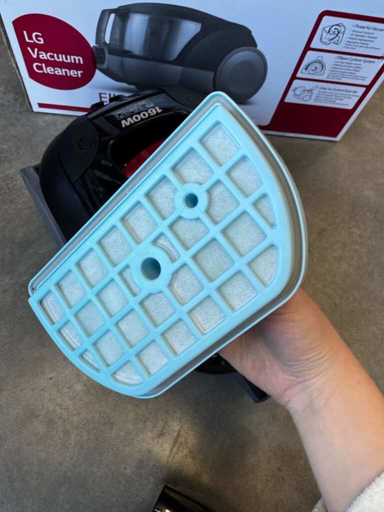 Пылесос LG VC5316NNDR