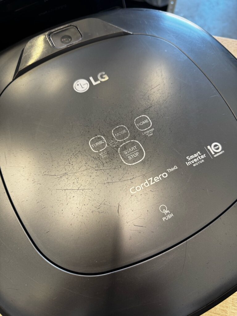 Робот-пылесос LG CordZero VR6690LVTM