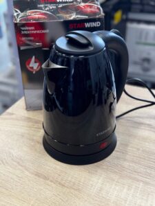 Чайник электрический Starwind SKS2050