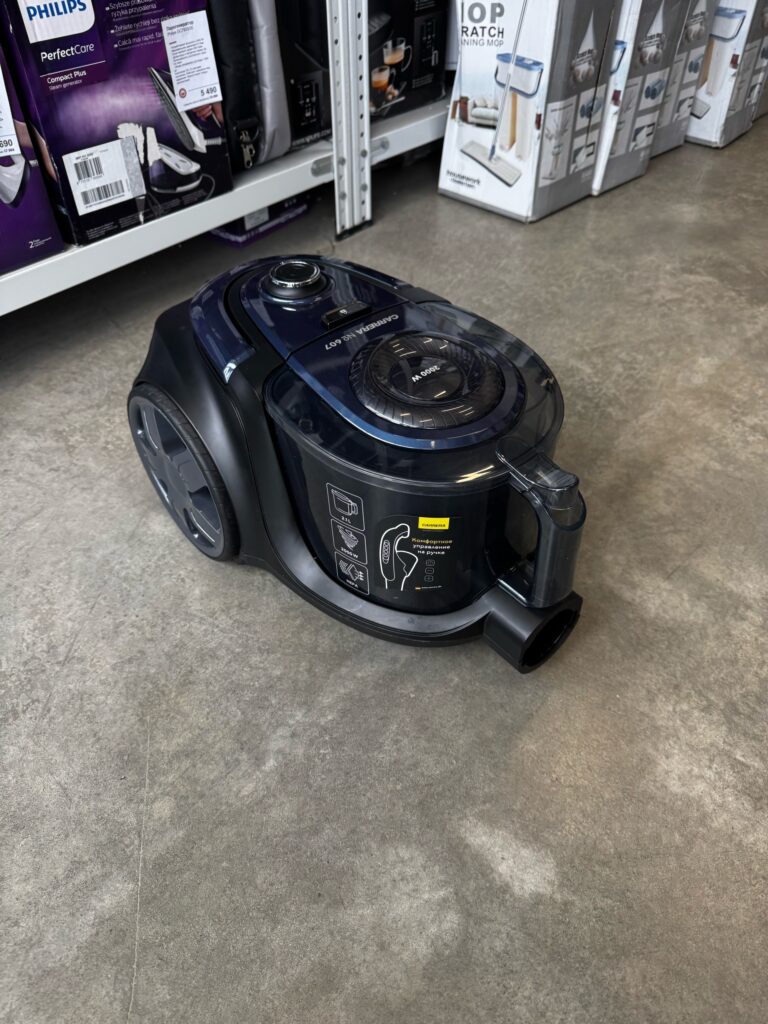 Пылесос с контейнером для пыли Carrera №607