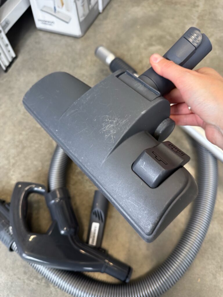 Пылесос LG VC5420NHTCG