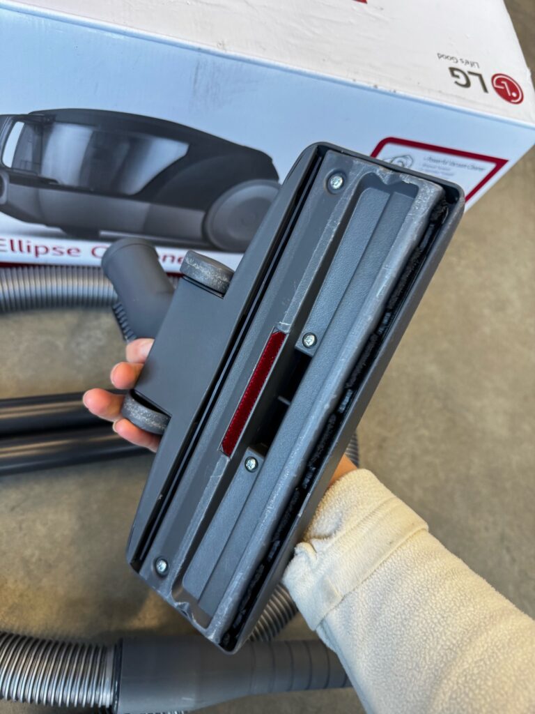 Пылесос LG VC5316NNDR